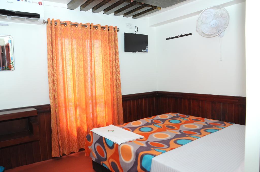 Hotel Marari Houseboat Mararikulam Pokoj fotografie